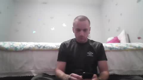 Snapshot of battlewolfxx chatting on September 30, 2025, 9:47 am battlewolfxx online show from September 30, 2025, 9:47 am