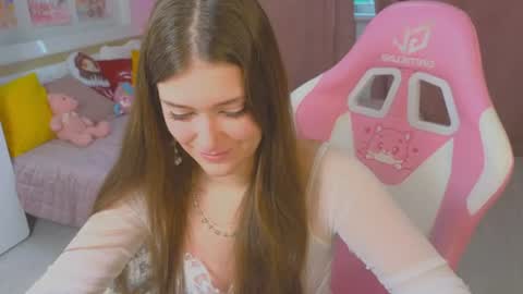 Snapshot of batty_sweetie chatting on July 5, 2026, 7:48 am Jessica online show from July 5, 2026, 7:48 am