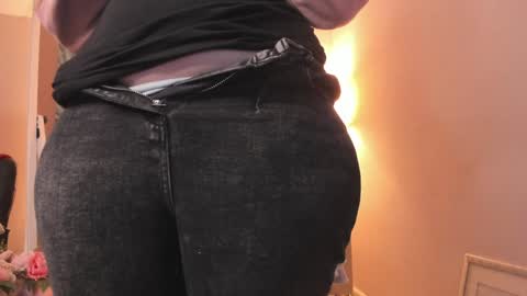 battymoll online show from February 2, 2025, 11:21 pm