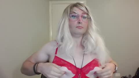 BjBambi online show from February 18, 2025, 11:19 pm