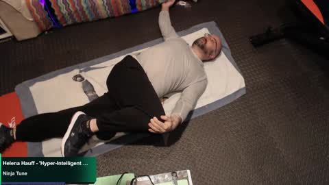 bazzz_8 online show from December 18, 2024, 7:30 pm