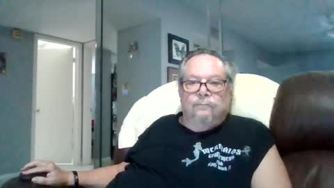 Single Grandpa in Florida. Love to C2C and have Fun Privately online show from June 24, 2026, 1:10 pm