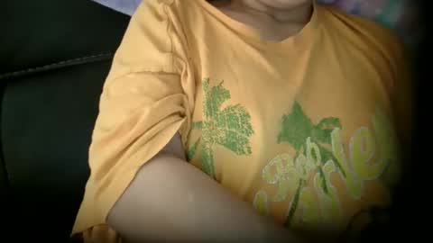 bbbaby03 online show from April 24, 2026, 12:02 am