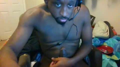 rocker n queen online show from December 18, 2024, 1:45 pm