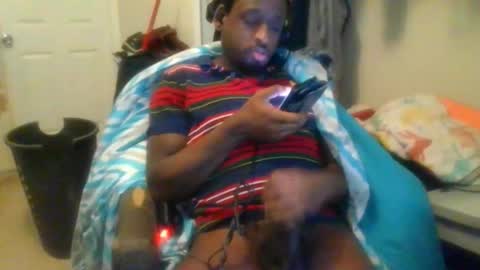 rocker n queen online show from February 6, 2025, 7:29 pm