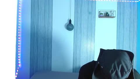 Andrew  online show from November 3, 2025, 5:58 pm