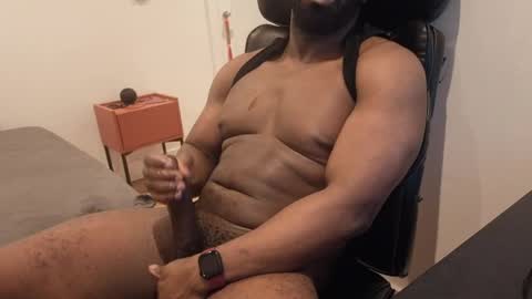 bbcthomas123112 online show from April 16, 2026, 10:56 pm