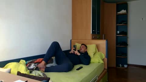 BB Namelezz online show from October 23, 2025, 7:29 am