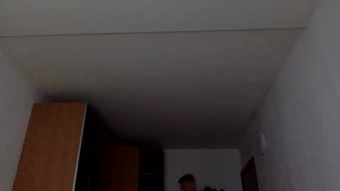 BB Namelezz online show from April 8, 2026, 6:19 pm