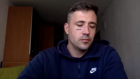 BB Namelezz online show from April 12, 2026, 5:51 pm