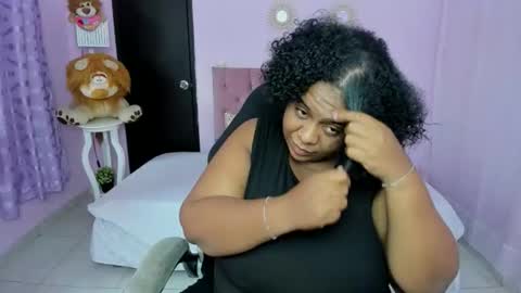 Snapshot of bbw_charlote chatting on March 1, 2026, 12:18 pm Charlote online show from March 1, 2026, 12:18 pm
