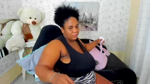 Snapshot of bbw_charlote chatting on April 11, 2026, 12:20 pm Charlote online show from April 11, 2026, 12:20 pm