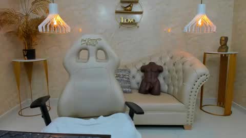 BBW Cindyy  online show from October 5, 2025, 7:12 pm