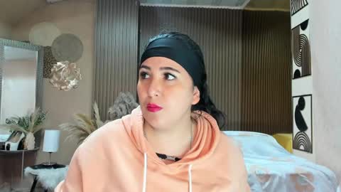 Snapshot of bbwluxurymuse chatting on May 27, 2026, 12:02 pm bbwluxurymuse online show from May 27, 2026, 12:02 pm