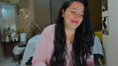 Snapshot of bbwluxurymuse chatting on June 8, 2026, 11:54 am bbwluxurymuse online show from June 8, 2026, 11:54 am