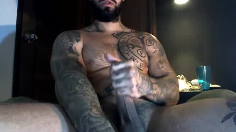 Snapshot of bby044 chatting on February 12, 2025, 11:07 am bby044 online show from February 12, 2025, 11:07 am