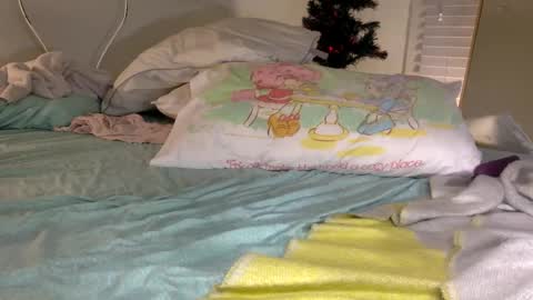 bby2brat online show from December 26, 2024, 7:35 am