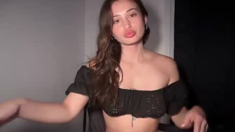 bbyjuujuu online show from July 5, 2026, 3:56 am