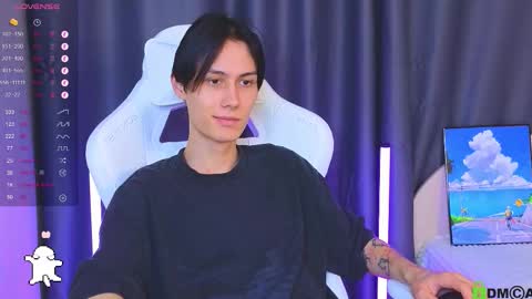 Aiden online show from December 14, 2025, 2:39 am