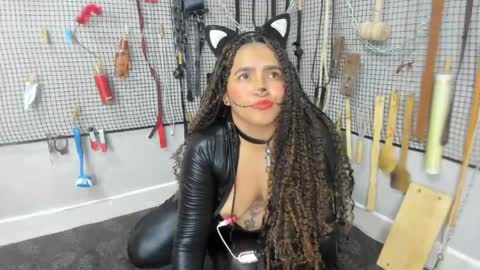Snapshot of bdsm_meduza chatting on April 16, 2026, 2:23 am Meduza online show from April 16, 2026, 2:23 am