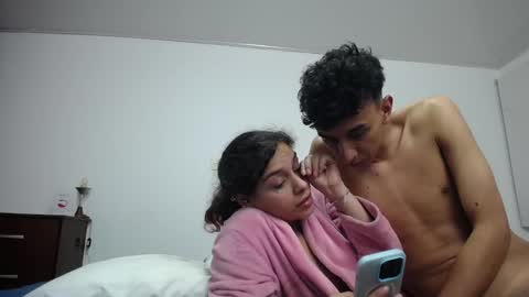 Sara  Juan online show from November 25, 2025, 5:40 am