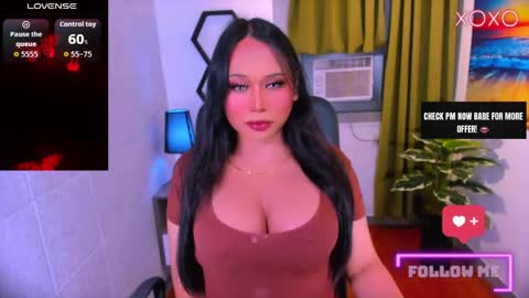Snapshot of bea_glamour chatting on May 24, 2026, 3:28 pm Bea online show from May 24, 2026, 3:28 pm