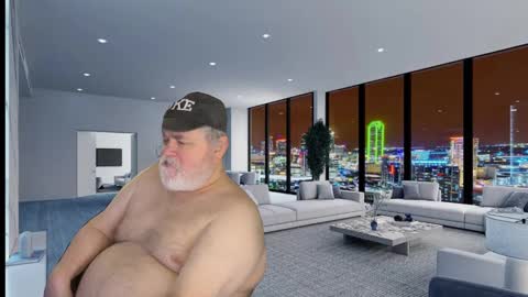 Snapshot of bear4muscle chatting on February 8, 2025, 6:33 pm Dookie online show from February 8, 2025, 6:33 pm