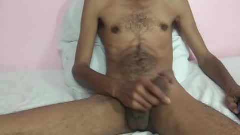 Snapshot of bear901020 chatting on March 4, 2025, 5:24 pm Rahul Kumar online show from March 4, 2025, 5:24 pm