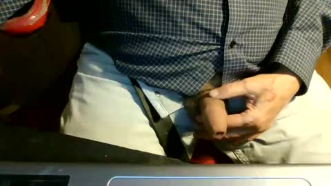 Snapshot of bearacuda555 chatting on November 30, 2025, 7:01 am Bruno online show from November 30, 2025, 7:01 am