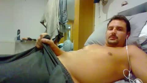 Snapshot of bearboudior chatting on February 27, 2026, 12:38 pm bearboudior online show from February 27, 2026, 12:38 pm