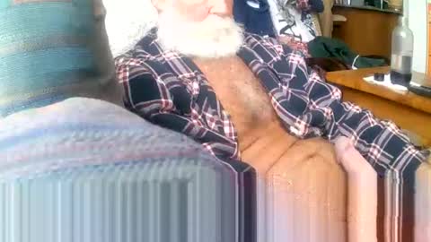 Snapshot of beardbushy chatting on January 27, 2025, 4:54 pm beardbushy online show from January 27, 2025, 4:54 pm