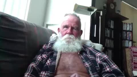 Snapshot of beardbushy chatting on September 8, 2025, 5:56 pm beardbushy online show from September 8, 2025, 5:56 pm