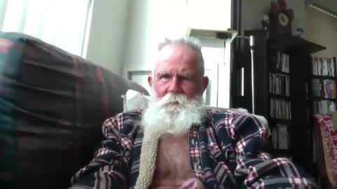 Snapshot of beardbushy chatting on October 8, 2025, 1:42 pm beardbushy online show from October 8, 2025, 1:42 pm