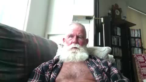 Snapshot of beardbushy chatting on October 23, 2025, 2:16 pm beardbushy online show from October 23, 2025, 2:16 pm