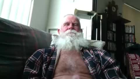 Snapshot of beardbushy chatting on December 1, 2025, 4:56 pm beardbushy online show from December 1, 2025, 4:56 pm
