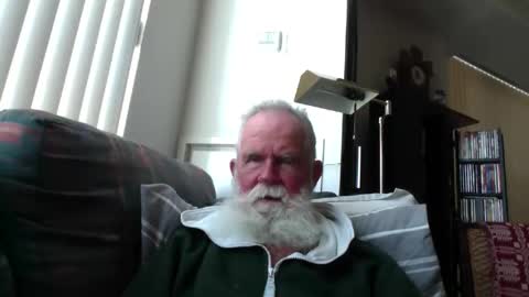 Snapshot of beardbushy chatting on May 29, 2026, 4:05 pm beardbushy online show from May 29, 2026, 4:05 pm