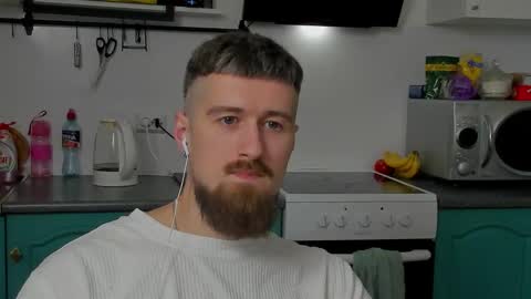 Snapshot of bearded_legend chatting on October 31, 2025, 10:00 pm Zeus online show from October 31, 2025, 10:00 pm