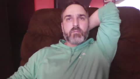 Snapshot of beardedambition chatting on March 7, 2025, 4:46 am beardedambition online show from March 7, 2025, 4:46 am