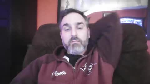 Snapshot of beardedambition chatting on March 12, 2025, 11:01 pm beardedambition online show from March 12, 2025, 11:01 pm