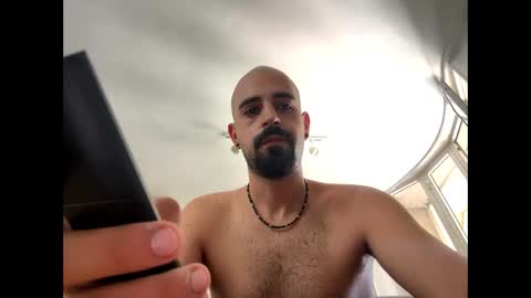 Ask me online show from October 2, 2025, 11:06 am