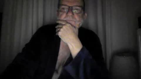 Snapshot of beardman916444 chatting on January 19, 2025, 6:53 am Beardman online show from January 19, 2025, 6:53 am