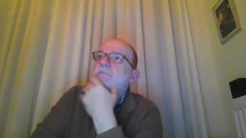 Snapshot of beardman916444 chatting on February 6, 2025, 6:46 pm Beardman online show from February 6, 2025, 6:46 pm