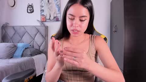 Snapshot of bearmel3 chatting on September 11, 2025, 5:35 pm MELANI online show from September 11, 2025, 5:35 pm