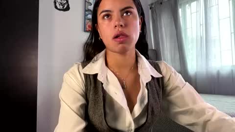 Snapshot of bearmel3 chatting on October 17, 2025, 3:03 pm MELANI online show from October 17, 2025, 3:03 pm