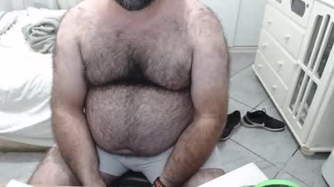 Snapshot of beastbearmg chatting on September 13, 2025, 12:43 am beastbearmg online show from September 13, 2025, 12:43 am