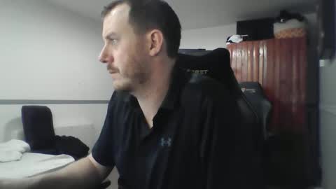 beastyboyxx online show from April 11, 2026, 7:45 am