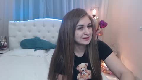 beataangel online show from March 6, 2025, 5:33 pm