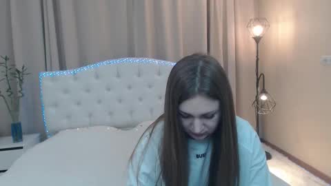 Snapshot of beataangel chatting on March 9, 2026, 7:34 am beataangel online show from March 9, 2026, 7:34 am