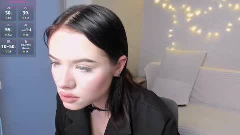 Snapshot of beatricemoonlight chatting on December 14, 2025, 11:15 am My name is Beatrice Like my broadcast pls 3 online show from December 14, 2025, 11:15 am