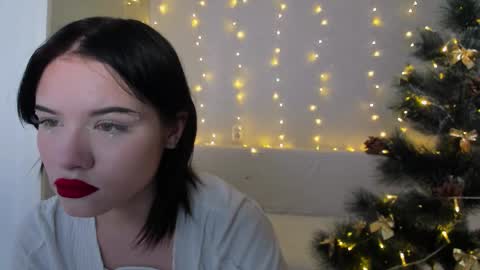 Snapshot of beatricemoonlight chatting on December 16, 2025, 11:04 am My name is Beatrice Like my broadcast pls 3 online show from December 16, 2025, 11:04 am